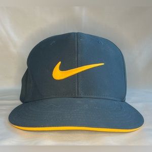 Nike True Dri-Fit Fitted Golf Hat
